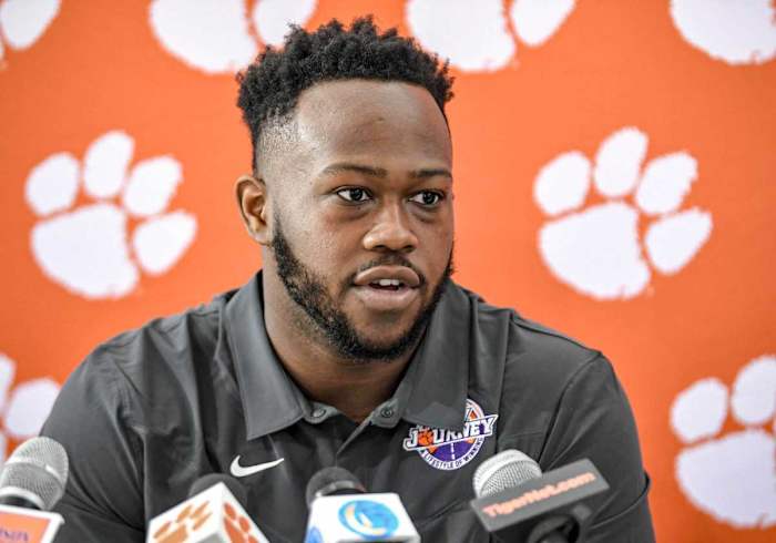 Georgia Tech Offensive Lineman Paul Tchio